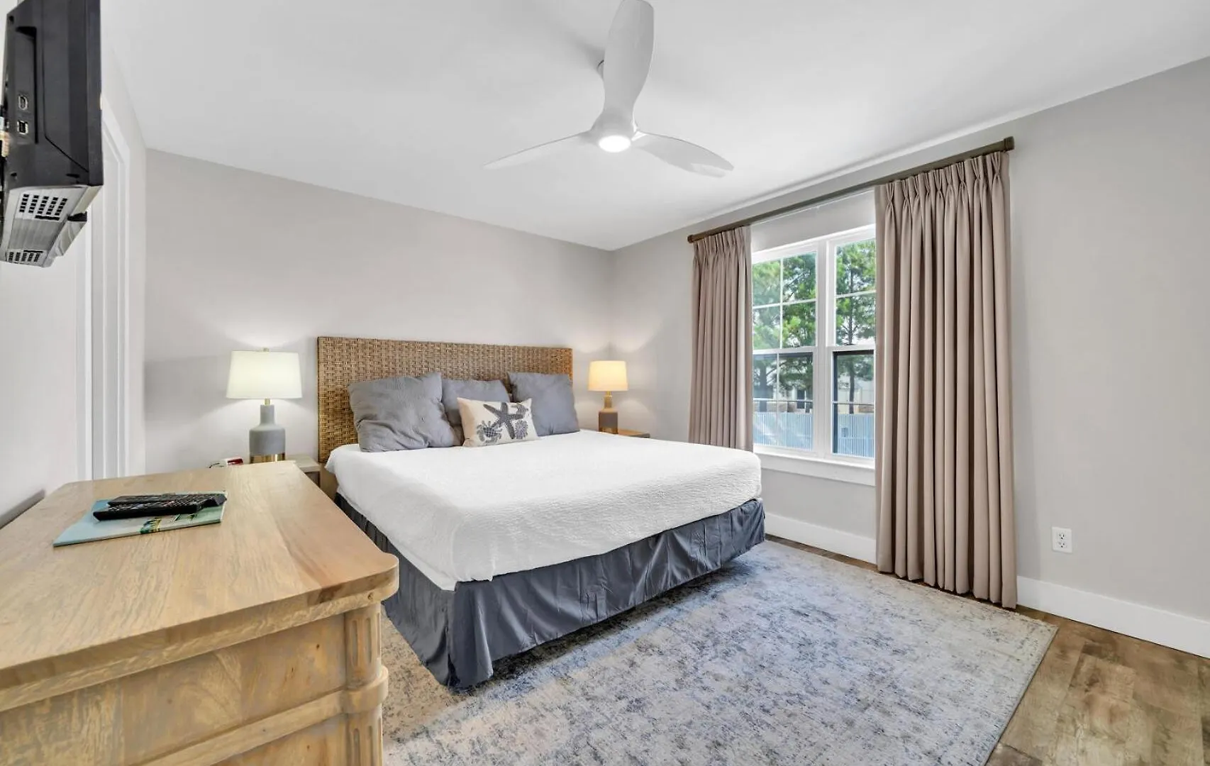 Apartment Available For Season! Pinkie Preferred Property - Spf 98 At Miramar Beach Destin